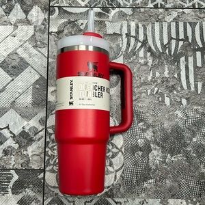 NWT Stanley Quencher, 30 oz, Lava 👹